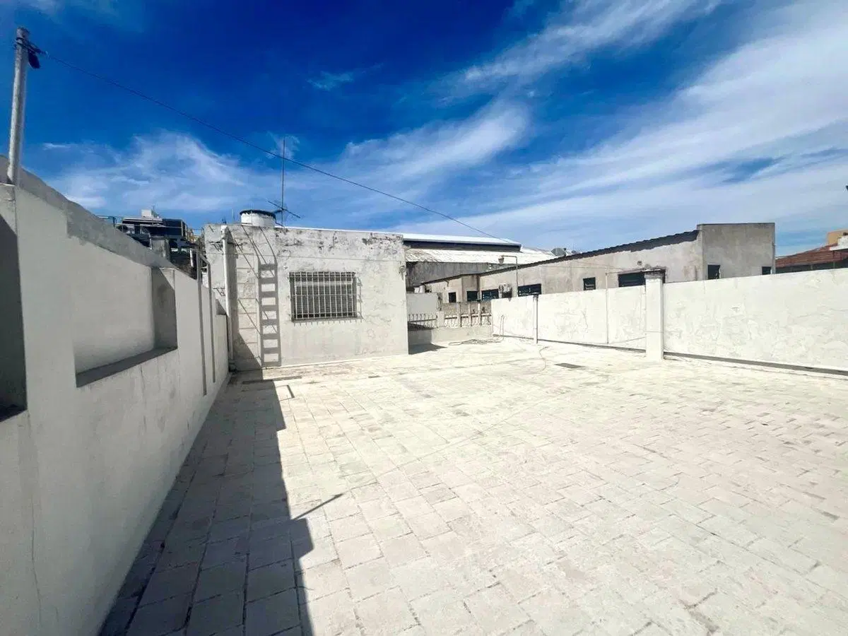 CASA EN VENTA 3 AMBIENTES MATADEROS 5