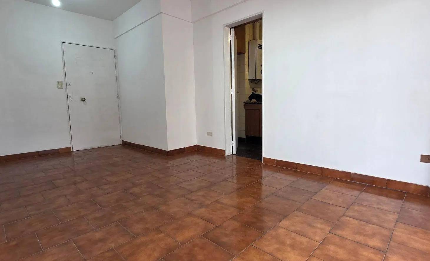 VENTA DPTO. 4 AMBIENTES EN FLORES! 4