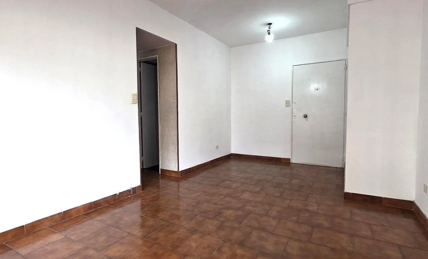 VENTA DPTO. 4 AMBIENTES EN FLORES! 2