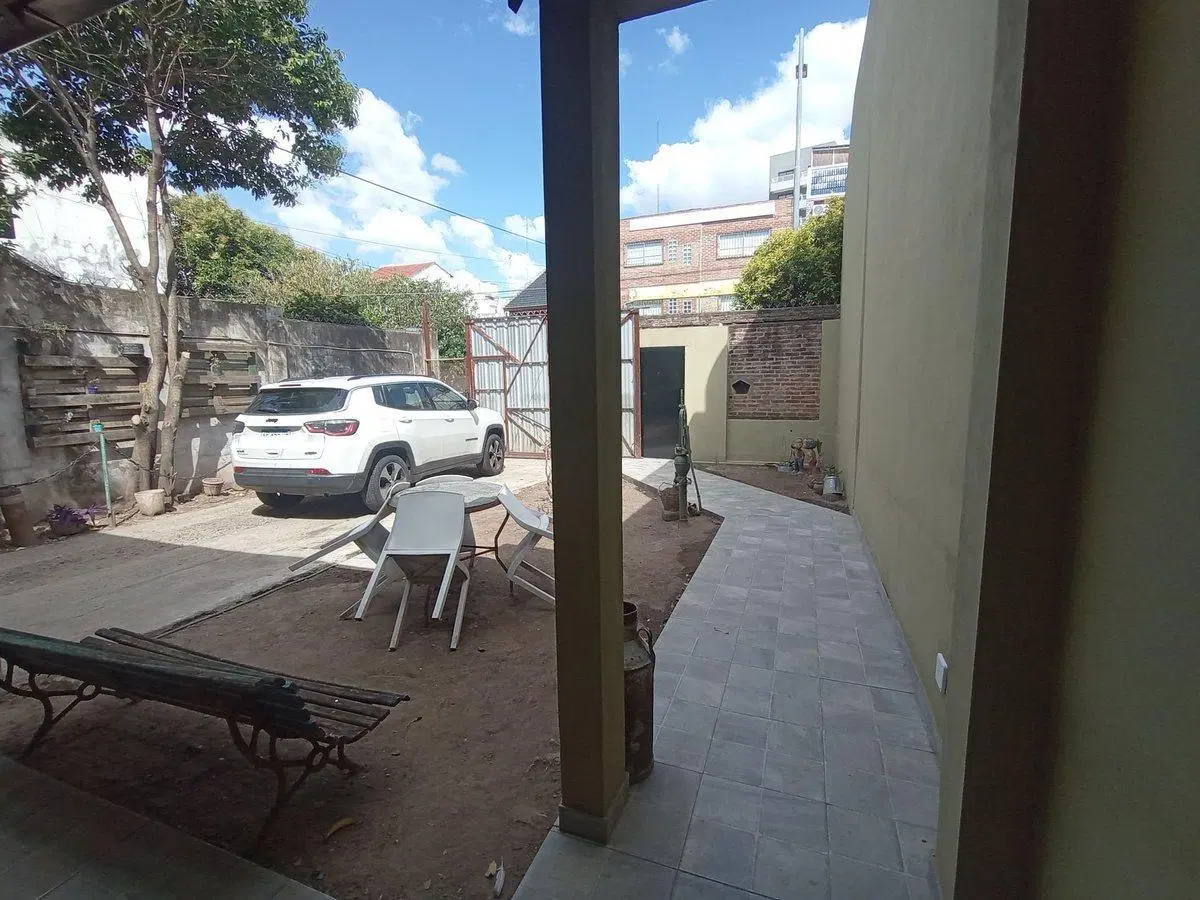 VENTA CASA EN MATADEROS GRAN TERRENO 5