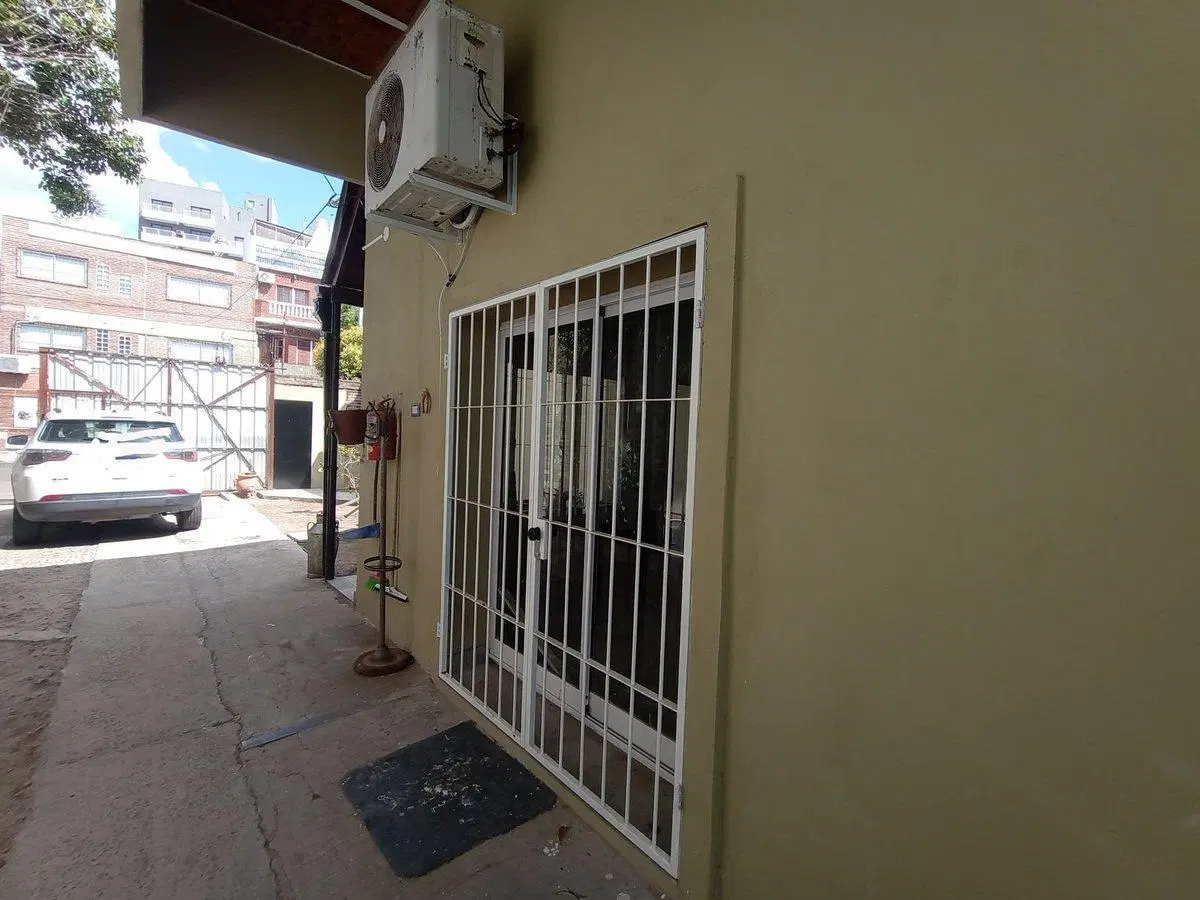 VENTA CASA EN MATADEROS GRAN TERRENO 3