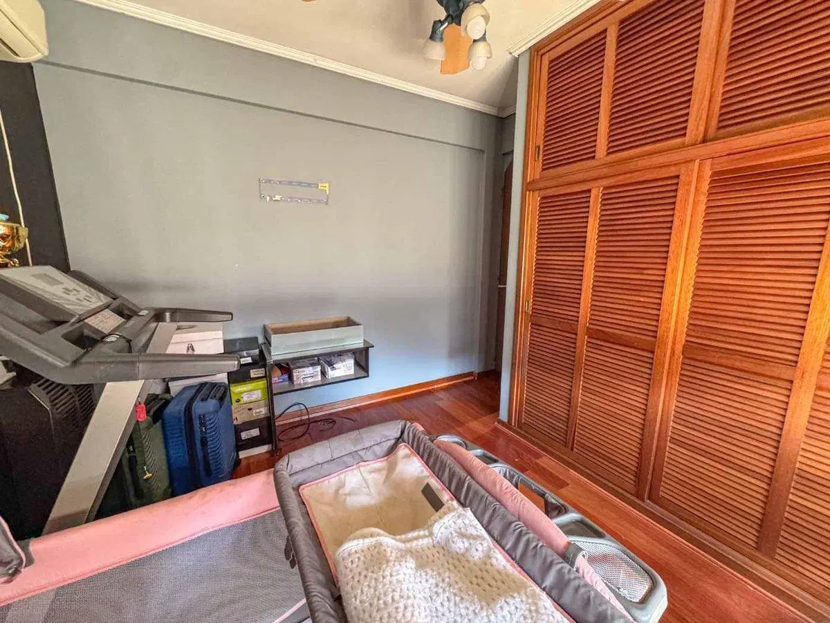 VENTA CASA 5 AMBIENTES CIUDADELA 4