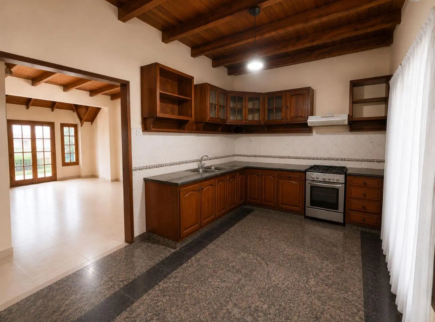 ALQUILER COMERCIAL/RESIDENCIAL SAN JUSTO CENTRO 2