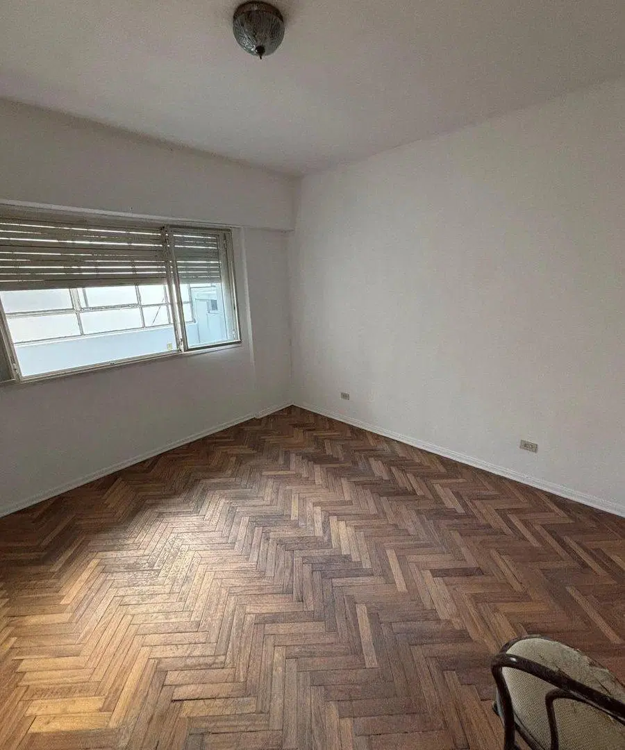 VENTA DEPTO 4AMB C/BALCON + PARILLA ZONA FLORES 4