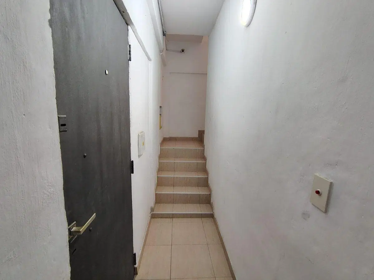 VENTA VIVIENDA MULTIFAMILIAR ISIDRO CASANOVA 8