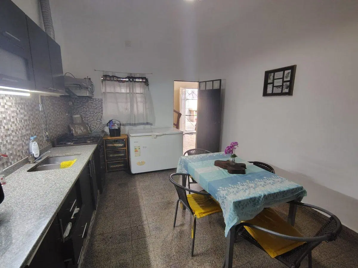VENTA EN BLOQUE MULTIPROPÓSITO SALIDA A 2 CALLES 8