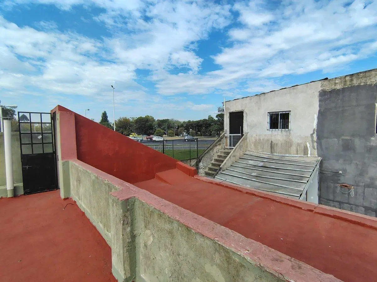 VENTA EN BLOQUE MULTIPROPÓSITO SALIDA A 2 CALLES 5