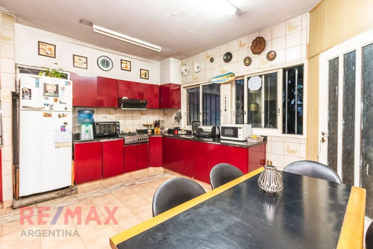 VENTA CASA 6 AMB VILLA SARMIENTO A REFACCIONAR 3
