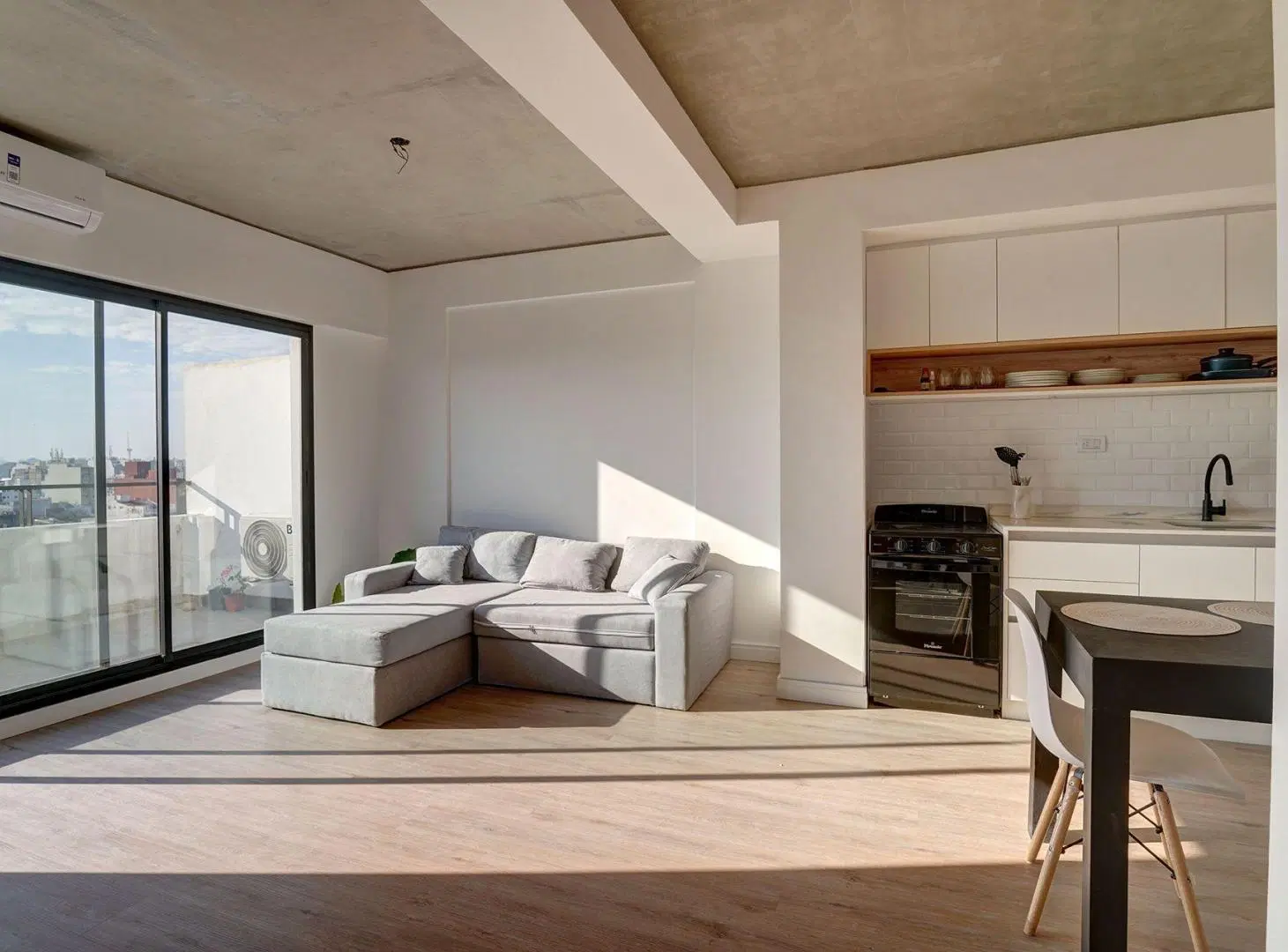 Dto 2 ambientes con balcon terraza en Floresta 2