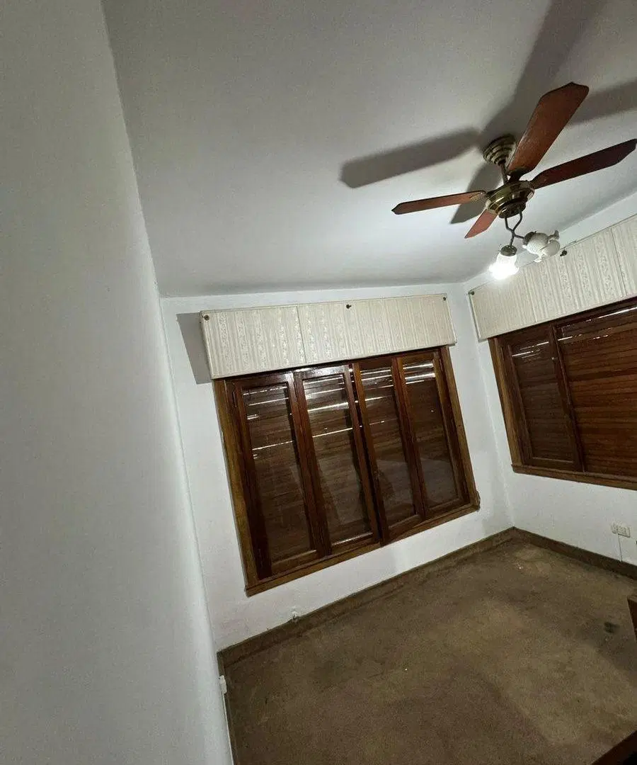 OPORTUNIDAD. Casa + lote en venta 4