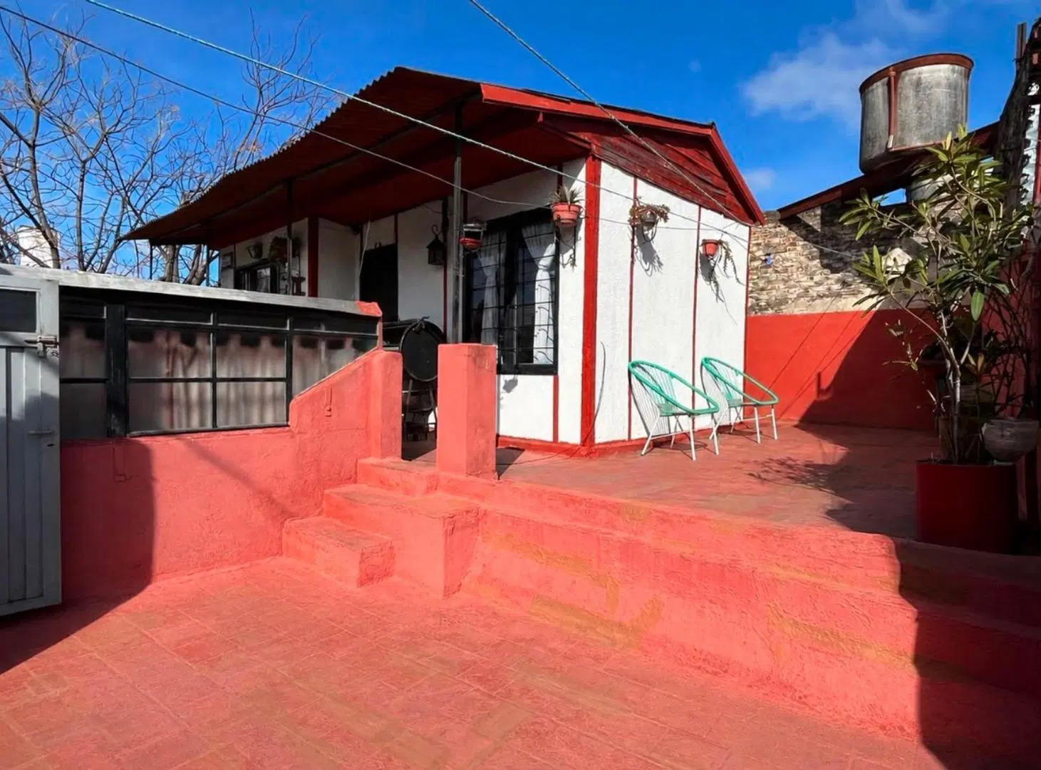 CASA EN DOS PLANTAS-TERRAZA-  FLORES-APTO CREDITO 3