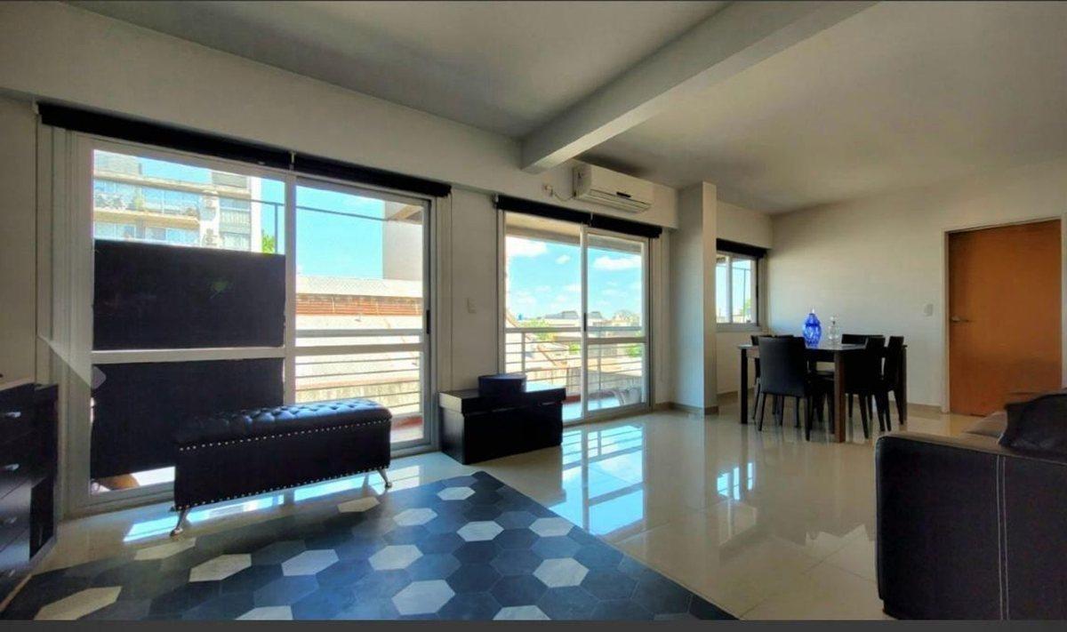 Foto de VENTA DPTO DUPLEX DE CATEGORIA 4 AMB EN FLORES, imagen 3