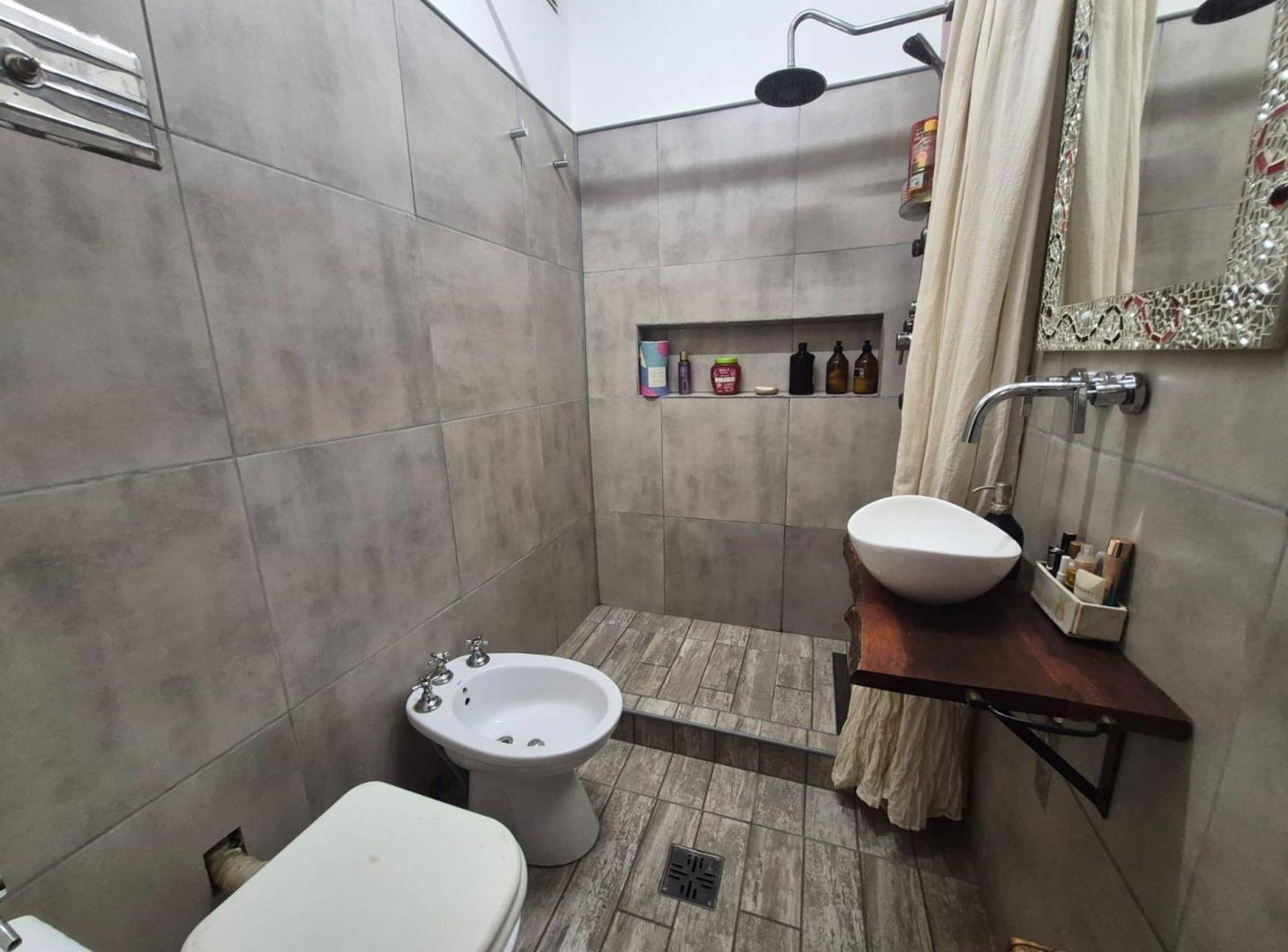 Foto de VENTA PH 2 AMBIENTES VERSALLES PATIO, imagen 4