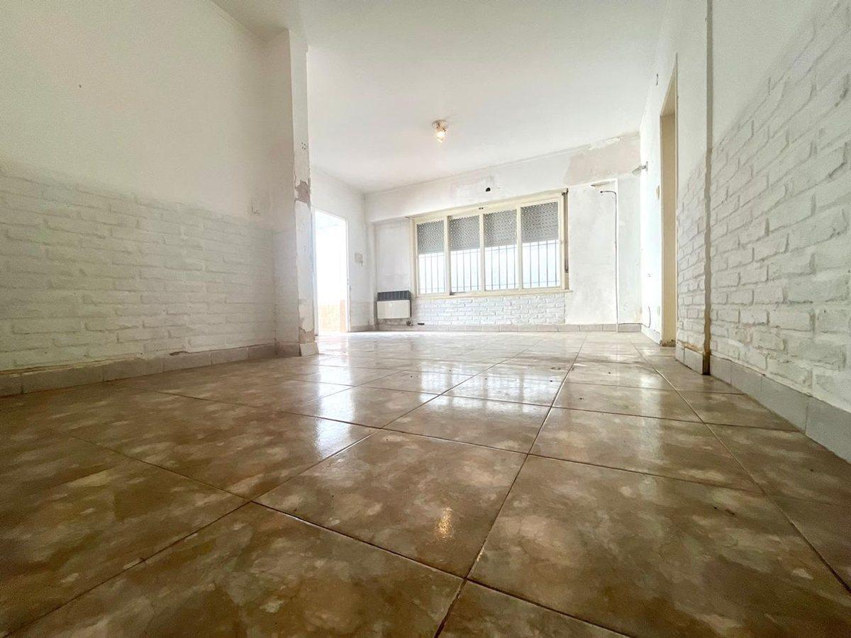 Foto de VENTA PH 4 AMBIENTES EN LANUS CALLE 14 DE JULIO, imagen 5