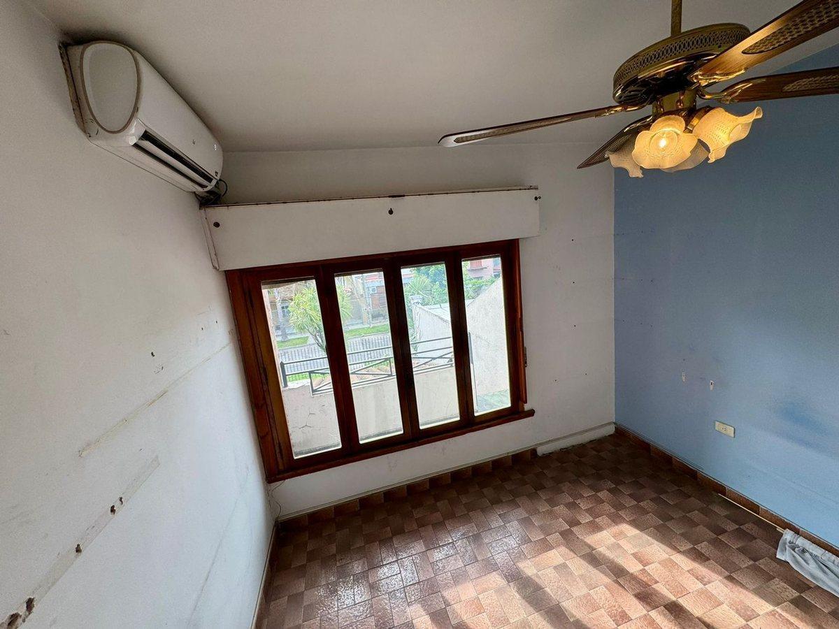 Foto de OPORTUNIDAD. Casa + lote en venta, imagen 2