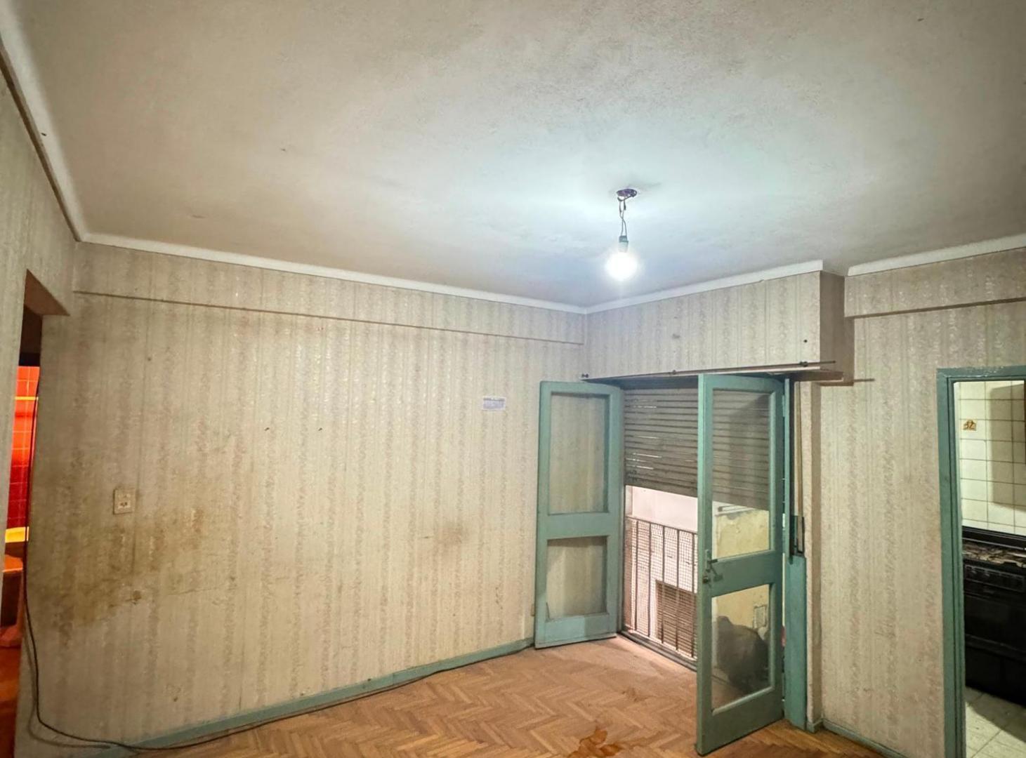 Foto de VENTA DEPTO 2 AMB - ZONA FLORES, imagen 1