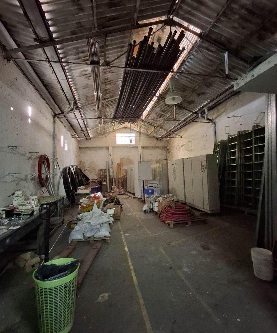 Foto de Venta Galpon con vivienda , en Parque Avellaneda, imagen 3
