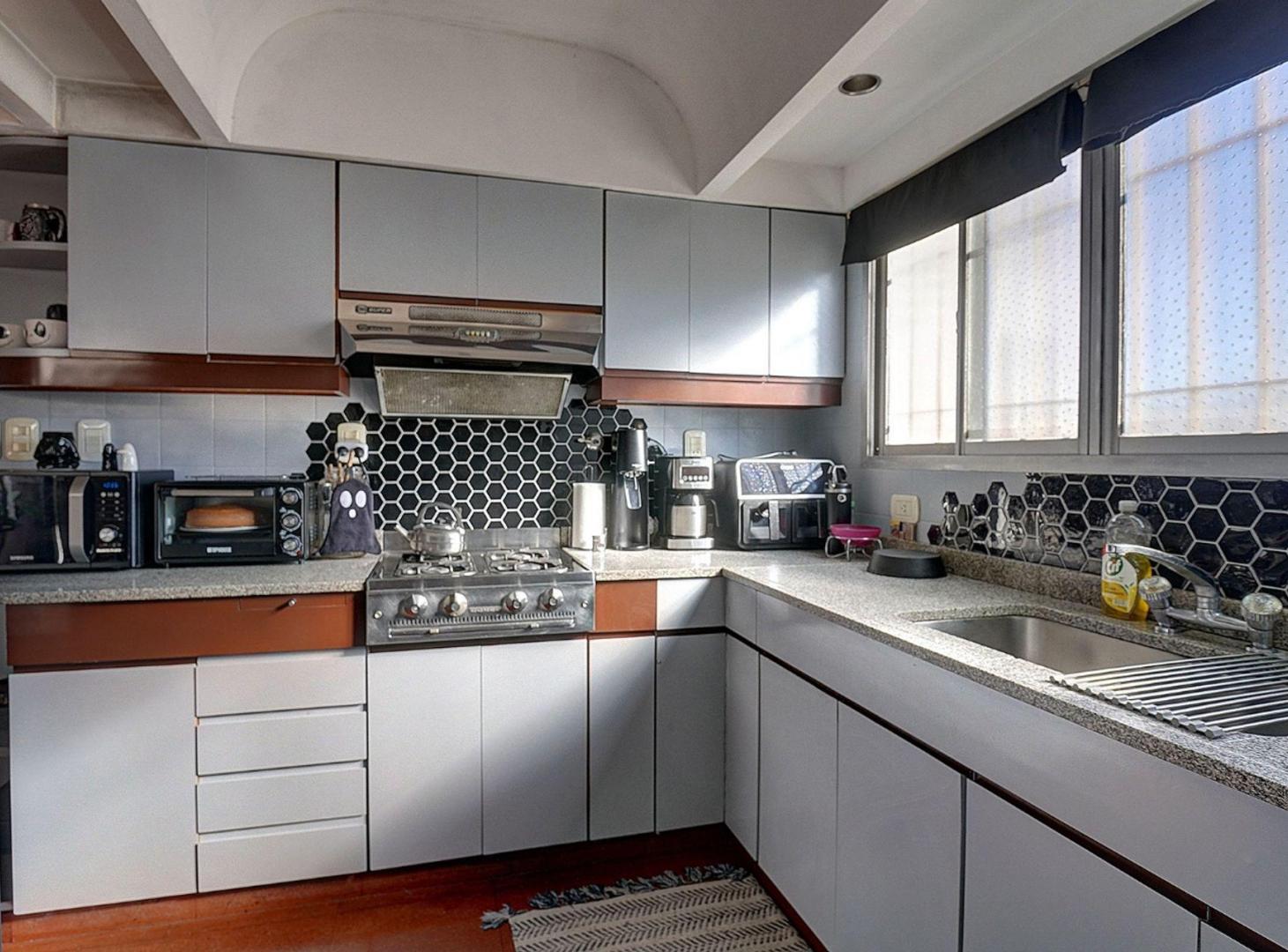 Foto de OPORTUNIDAD PH 4 AMB BALCON + PATIO CON PARRILLA, imagen 1