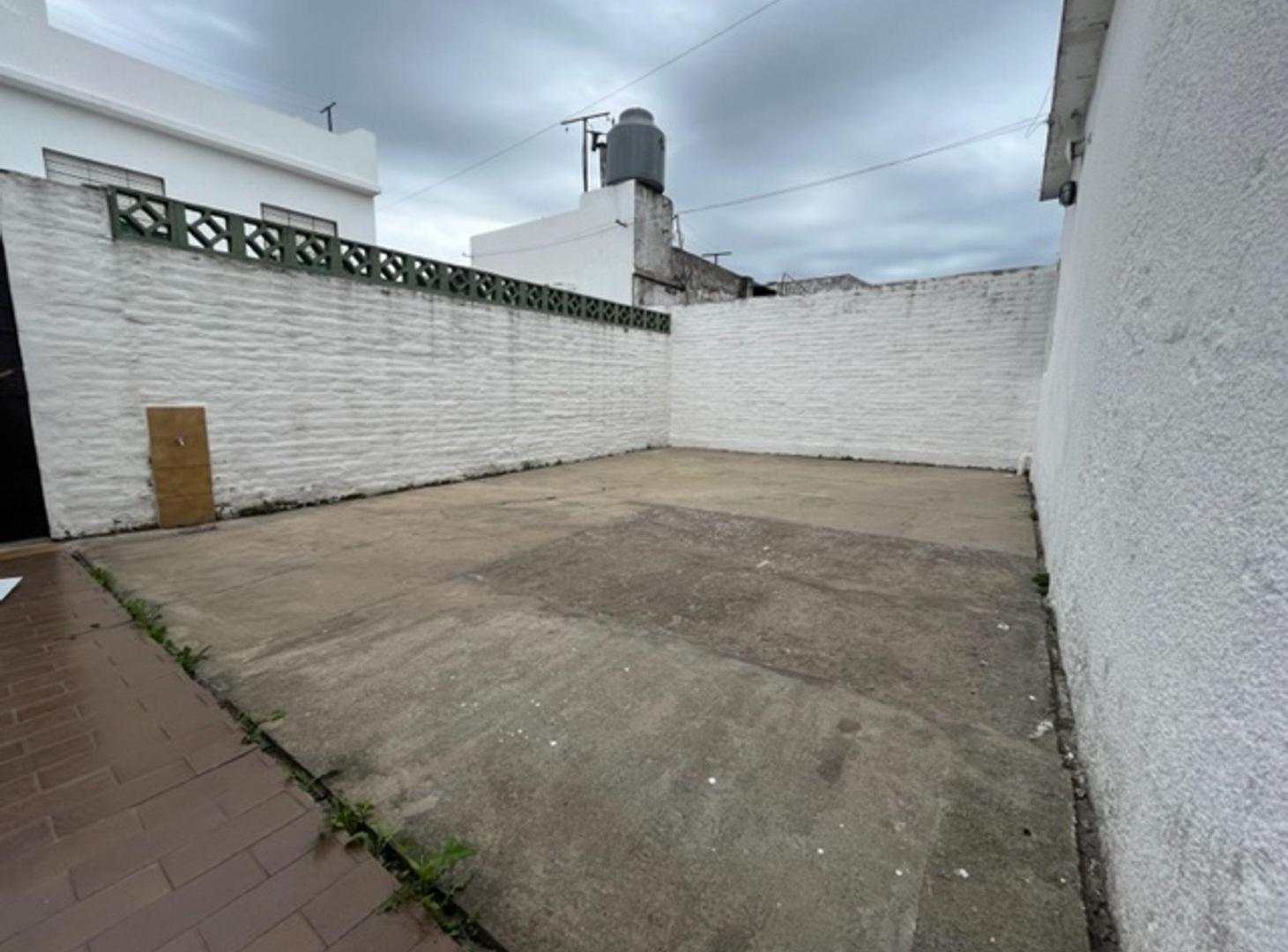 Foto de VENTA DE PH 4 AMBIENTES CON QUINCHO Y TERRAZA., imagen 2