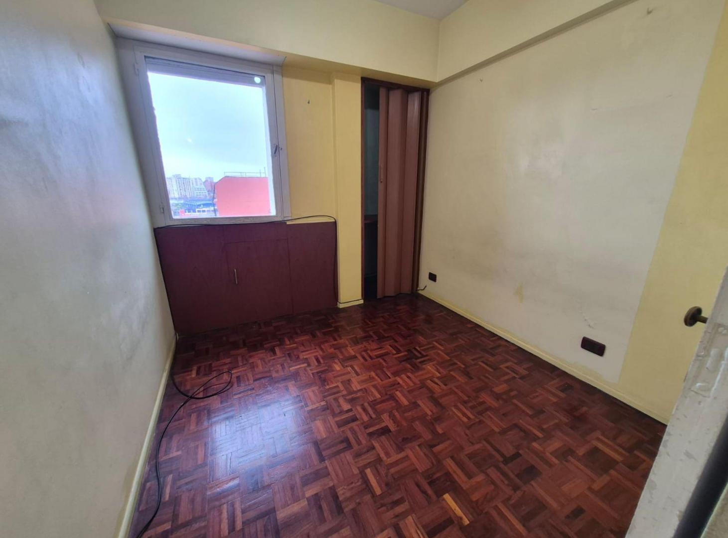 Foto de VENTA DEPARTAMENTO 3 AMB BARRACAS, imagen 2