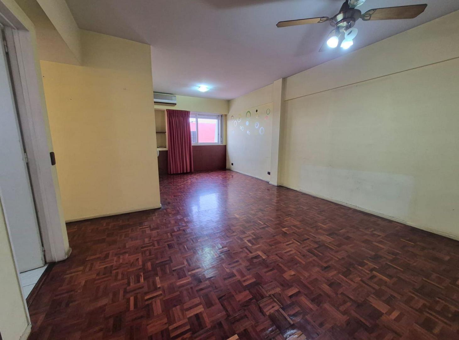 Foto de VENTA DEPARTAMENTO 3 AMB BARRACAS, imagen 3