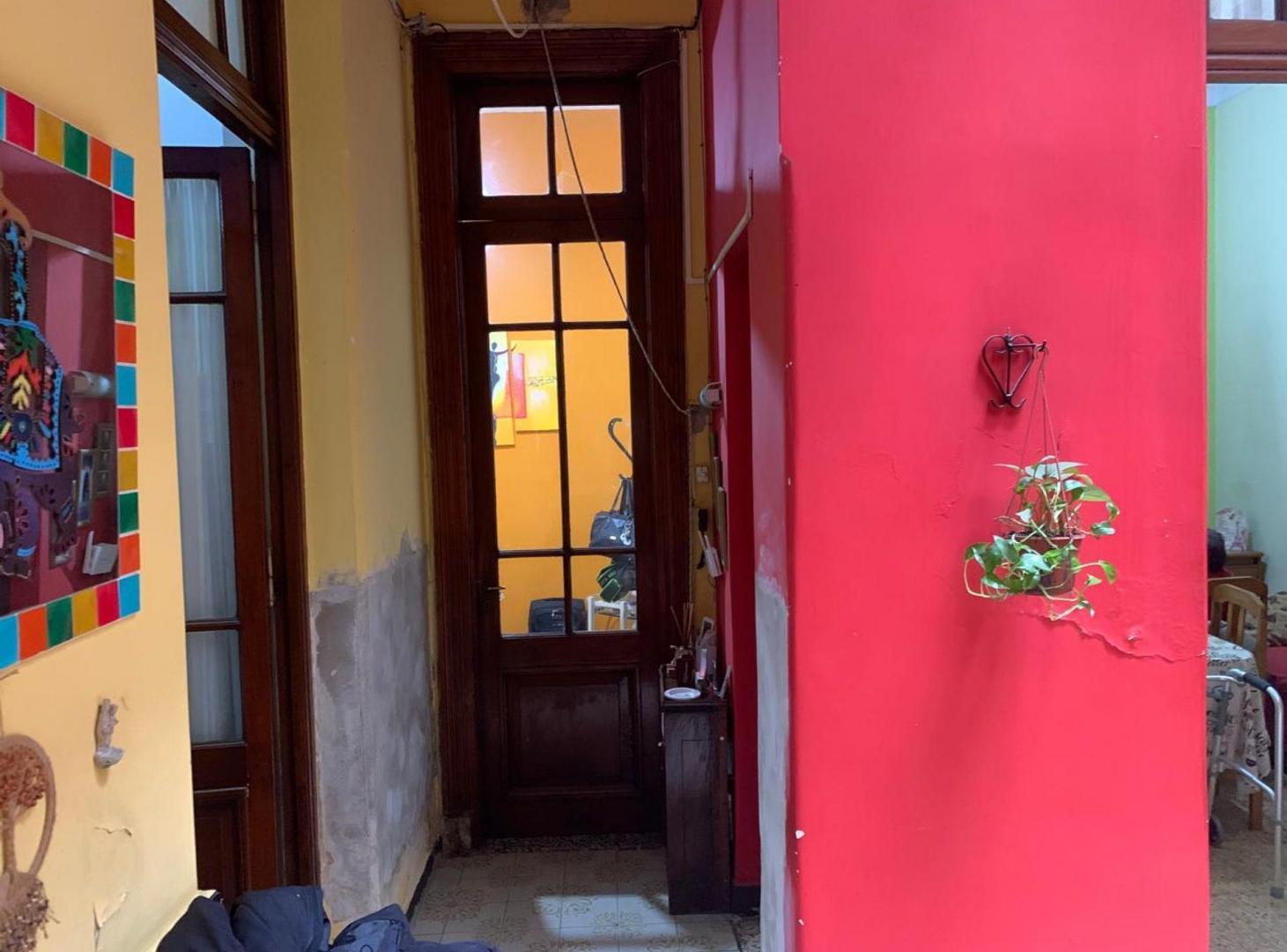 Foto de VENTA PH 4 AMB EN BOEDO CON PATIO Y PARRILLA, imagen 3