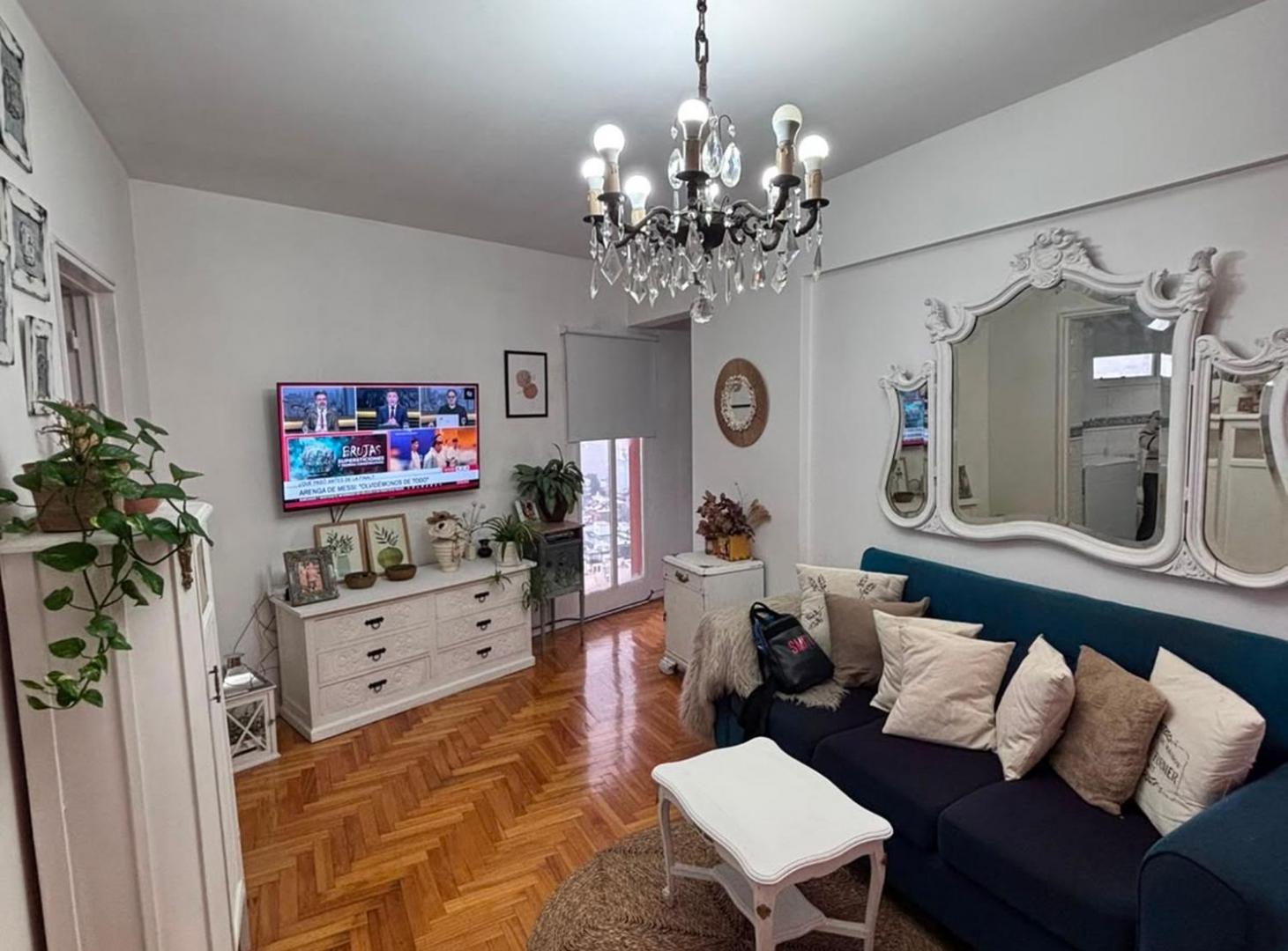Foto de VENTA DEPTO 2 AMBIENTES AMOBLADO- VILLA CRESPO, imagen 1