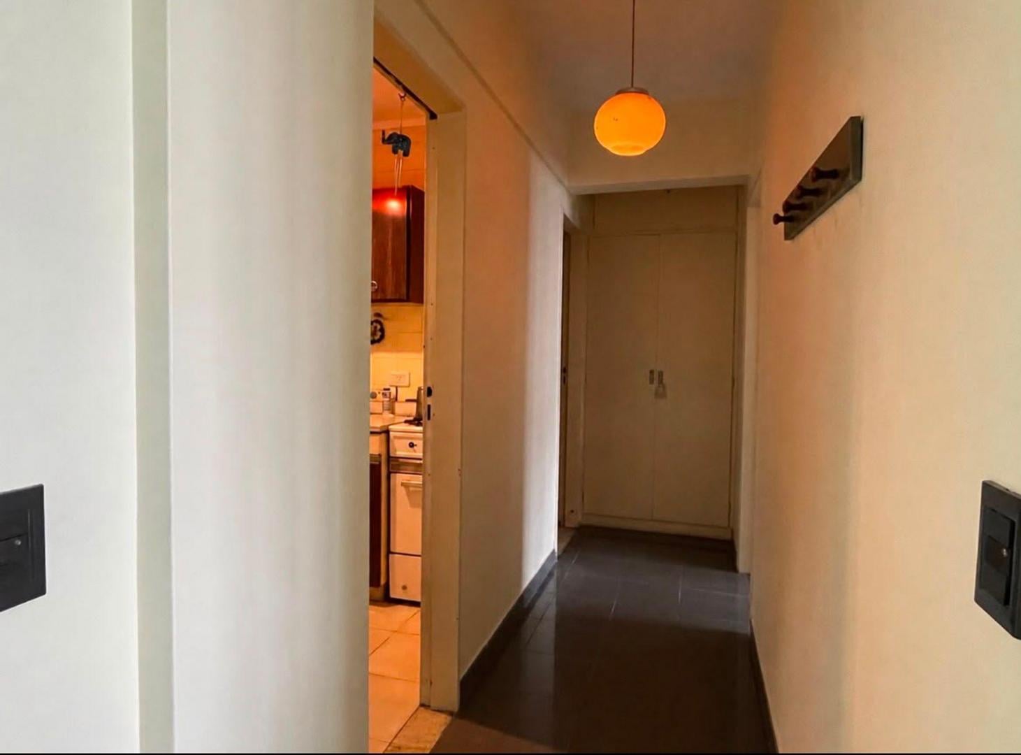 Foto de Alquier depto 2 amb. con balcón, Piso alto., imagen 5