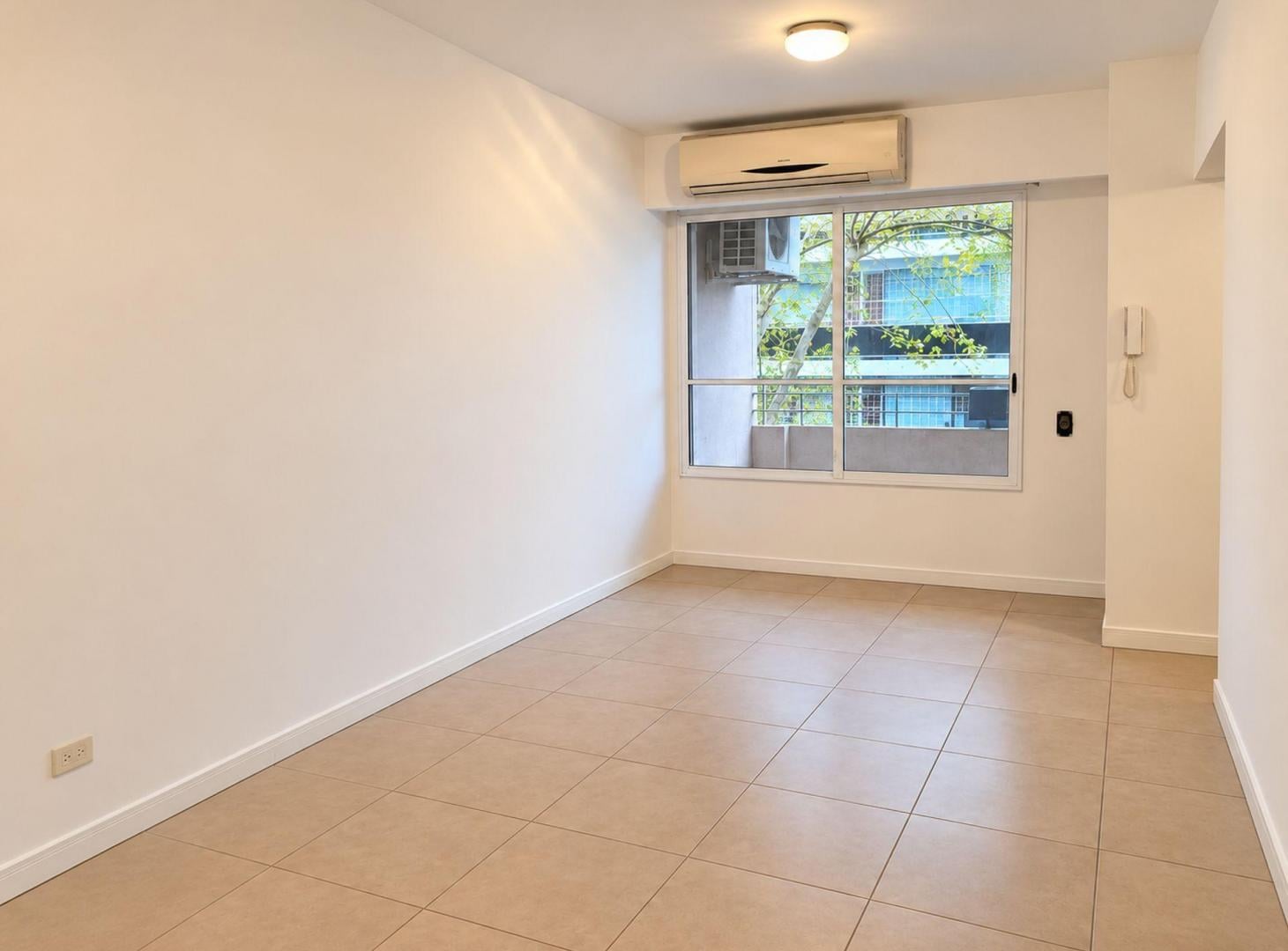 Foto de Alquiler Departamento 2 amb. Villa Devoto - Balcón, imagen 1