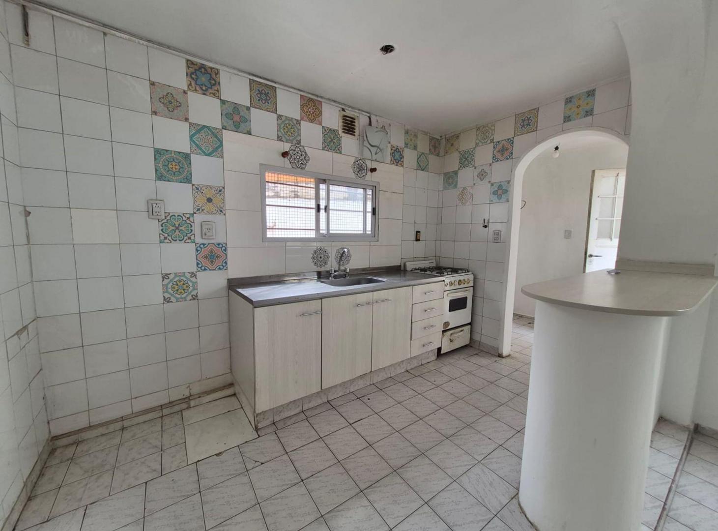 Foto de VENTA CASA 3 AMBIENTES CASTELAR PATIO, imagen 3