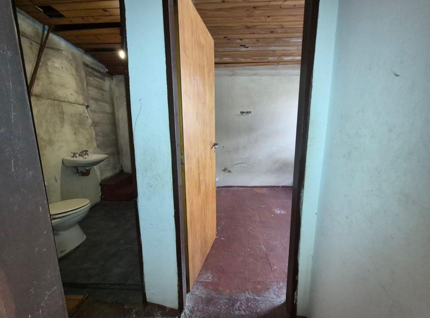 Foto de VENTA PH 4 AMBIENTES MATADEROS A REFACCIONAR, imagen 3