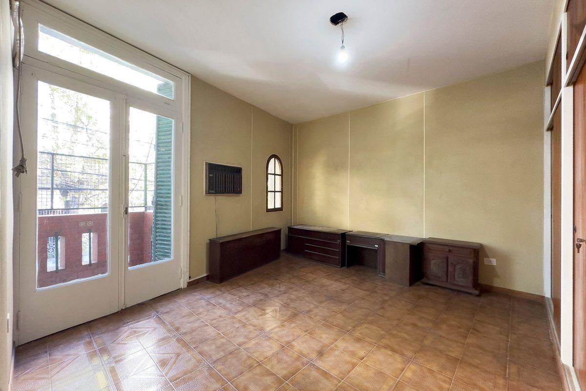 Foto de VENTA PH 6AMB MUY LUMINOSO BALCÓN TERRAZA QUINCHO, imagen 2