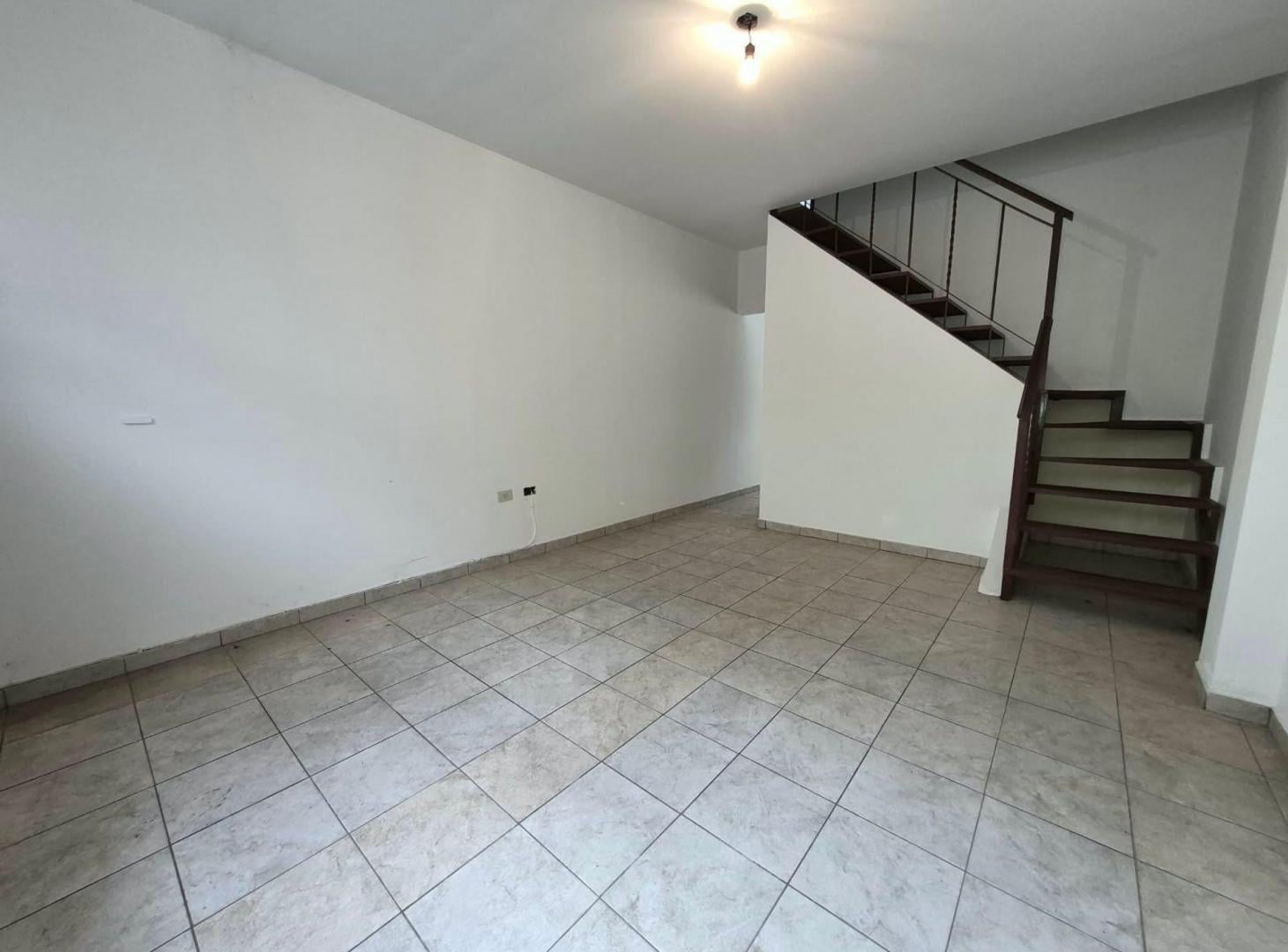 Foto de VENTA DUPLEX 3 AMB VILLA LUZURIAGA PATIO, imagen 1