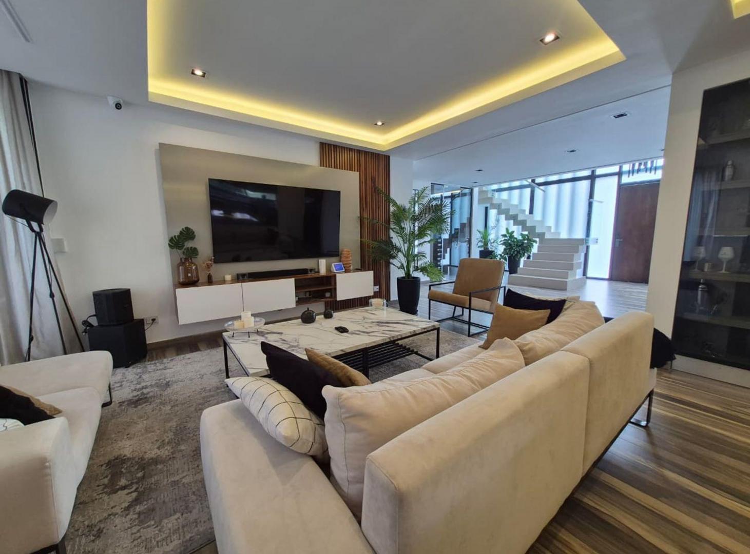 Foto de VENTA CASA 6 AMB TERRALAGOS CANNING AMUEBLADA, imagen 1