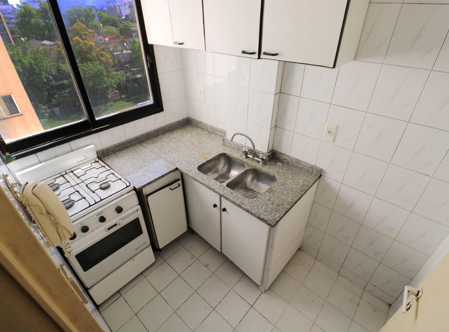 Foto de VENTA DEPARTAMENTO MONOAMBIENTE C/BALCON FLORES, imagen 3