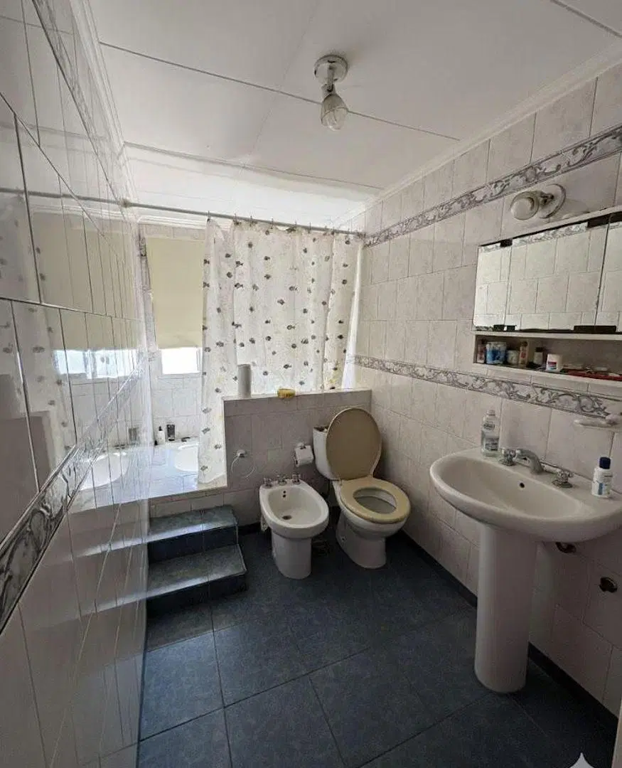 46 entre 134 y 135 Duplex al Frente 8