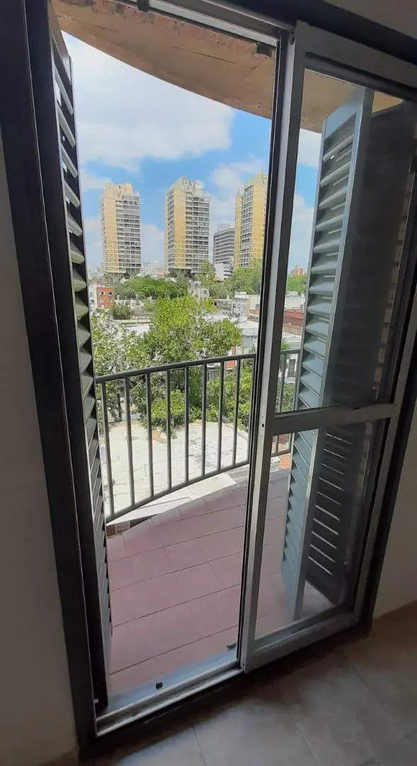AV. COLON, ALBERDI, 1 DORMITORIO 5