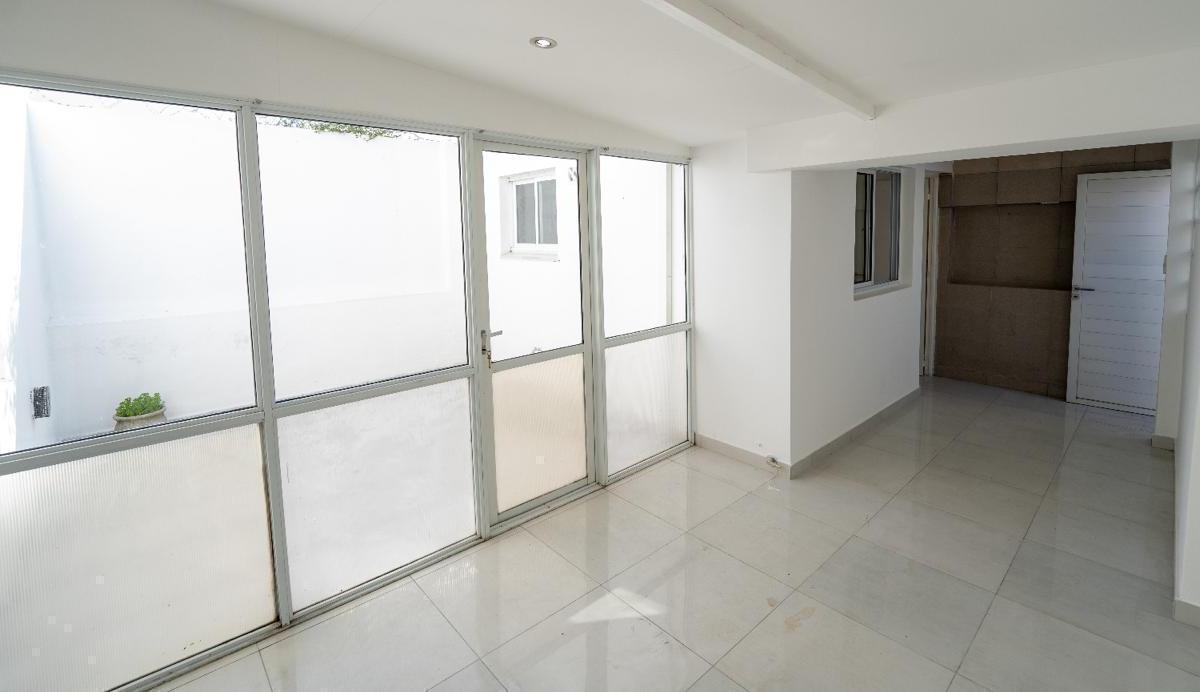 Venta - Chalet y 2 Departamentos Reciclados - Chauvin 1