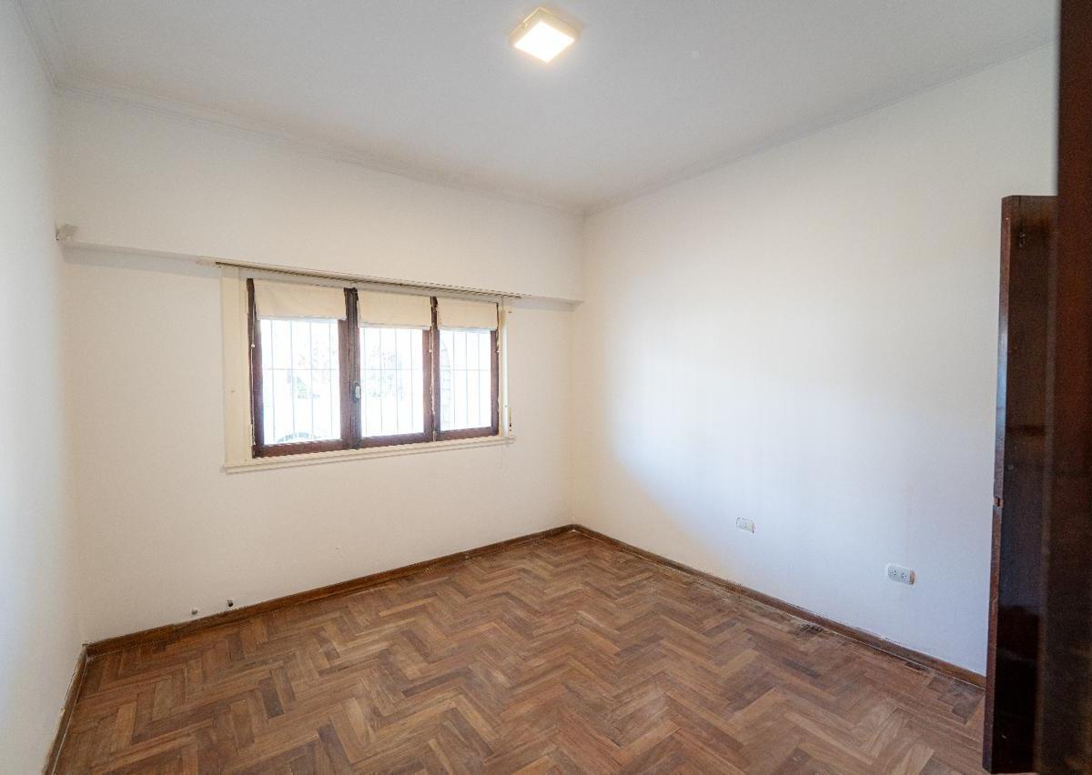 Venta - Chalet y 2 Departamentos Reciclados - Chauvin 4