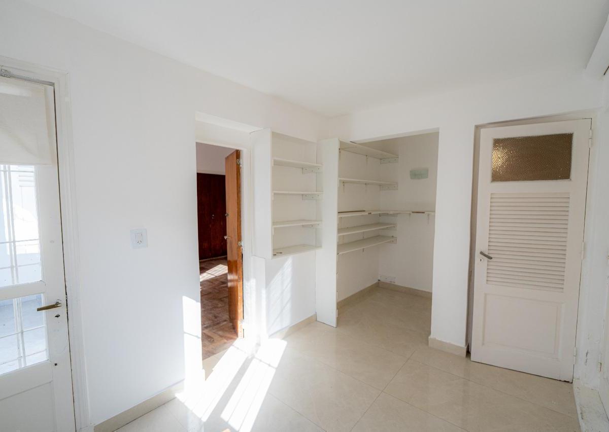 Venta - Chalet y 2 Departamentos Reciclados - Chauvin 5