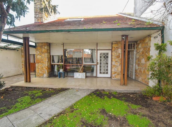 VENTA - Chalet 4 Ambientes c/gran parque - Chauvin 2
