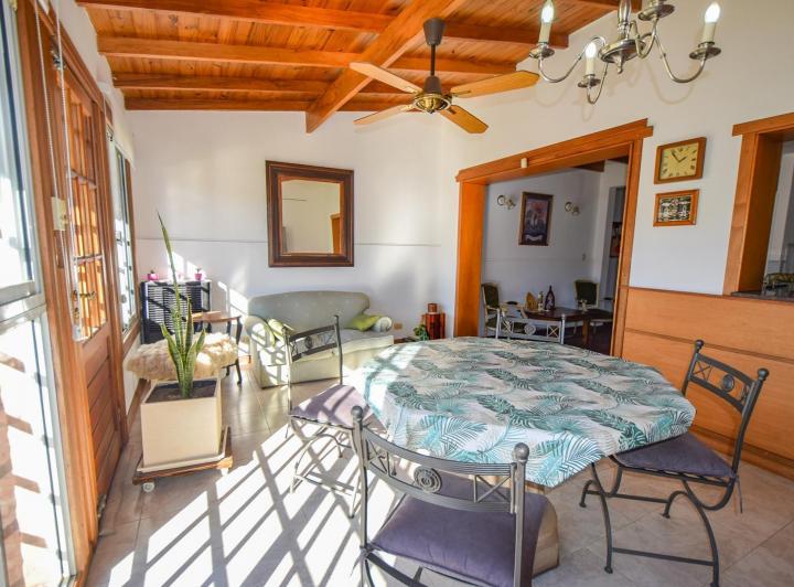 VENTA - Chalet 5 Ambientes c/Garage/Parque y Pileta - Barrio Los Troncos 4