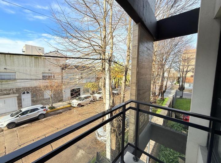 ALQUILER 24 MESES - Departamento 2 Ambientes c/balcón - Güemes 4