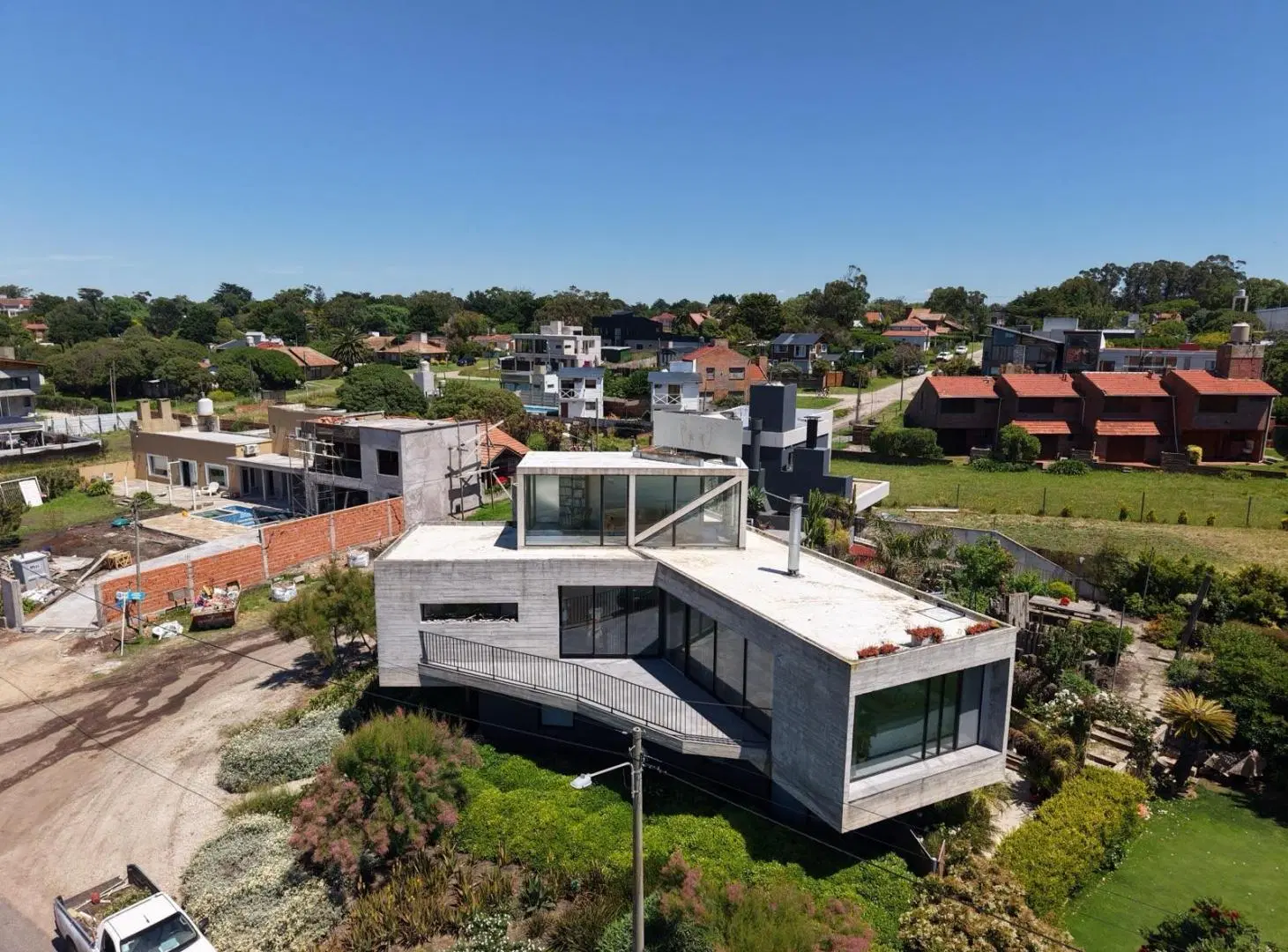 VENTA - Exclusiva Casa Frente al Mar en Acantilados | Diseño y Vista Panorámica 3
