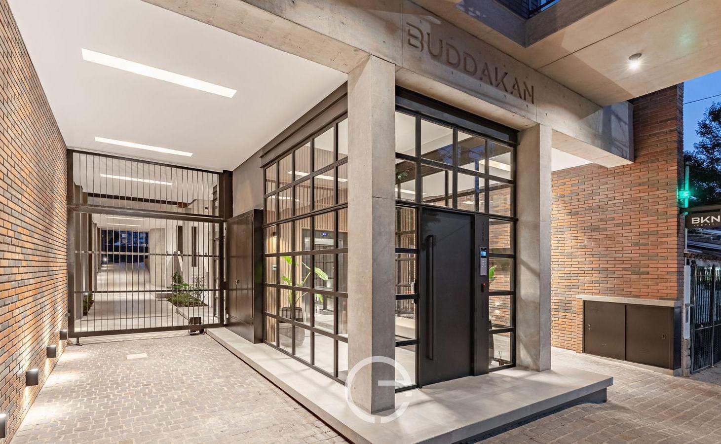 VENTA - Departamento 2 Ambientes c/ balcón y Cochera - Guemes