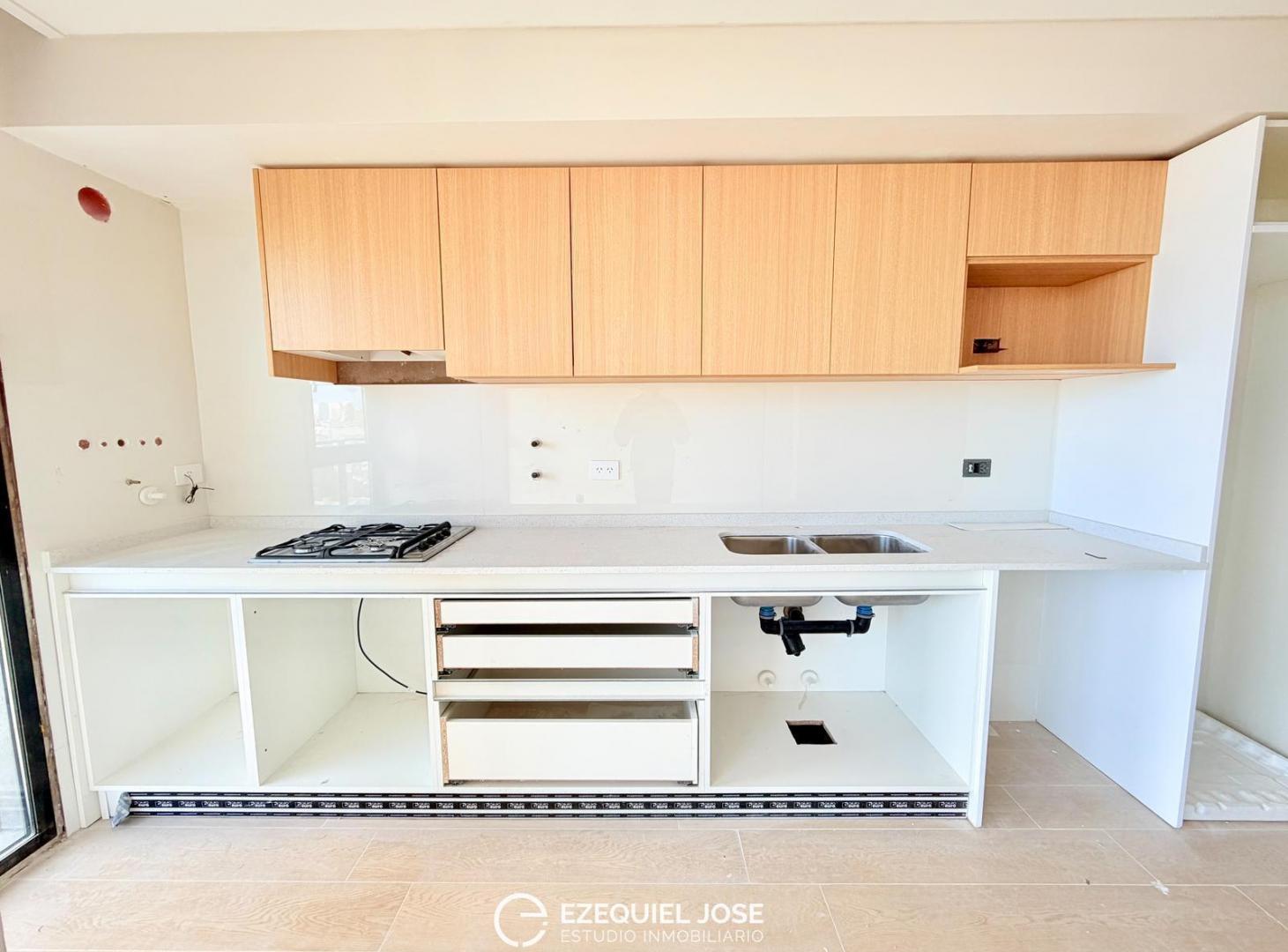 Foto de VENTA - Semipiso 3 Ambientes c/Cochera y Baulera - Chauvin, imagen 3