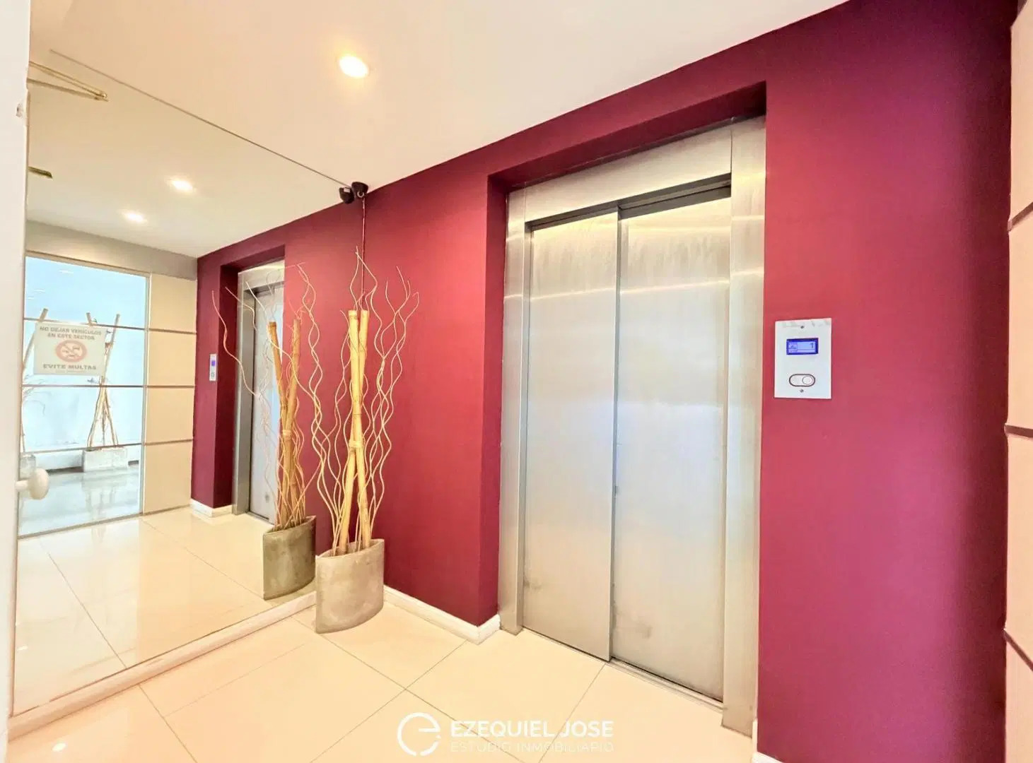 VENTA | Oficina de Categoría | 3 Despachos y Cochera | Chauvin 5