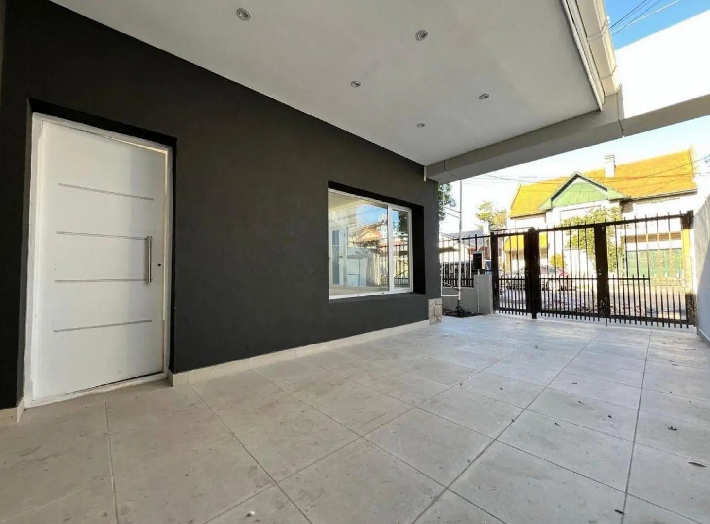 VENTA - Moderna Casa en PH 3 Ambientes con Jardin y Piscina | Perla Norte 4