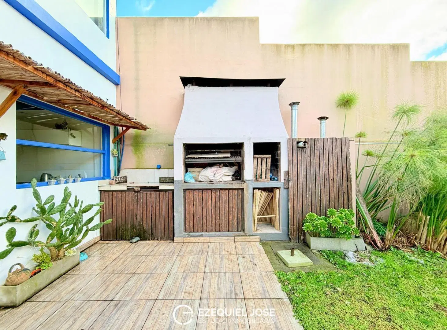 Alquiler 24 meses - Casa 3 Ambientes c/Jardín y pileta - Parque Luro 3