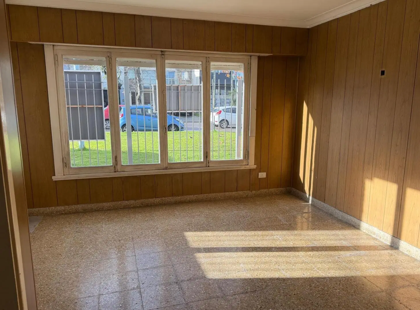 VENTA - Oportunidad Chalet 4 Ambientes con Jardín - Chauvin 2